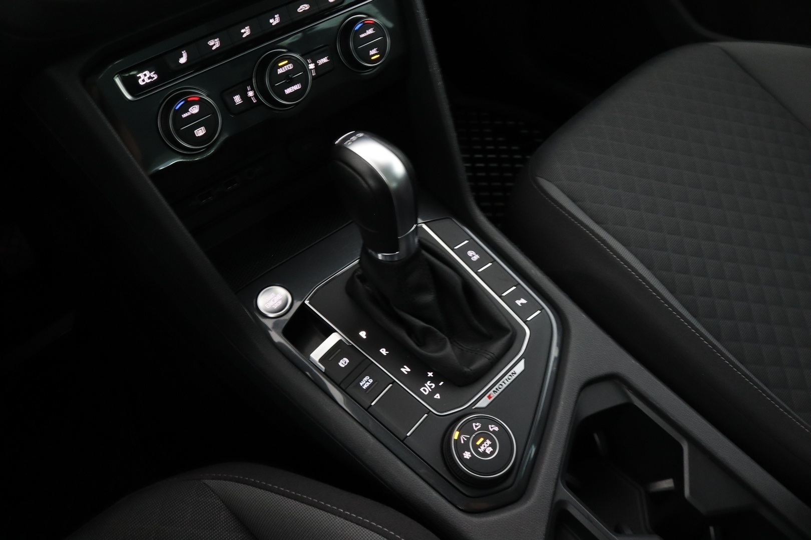 VOLKSWAGEN Tiguan 2019