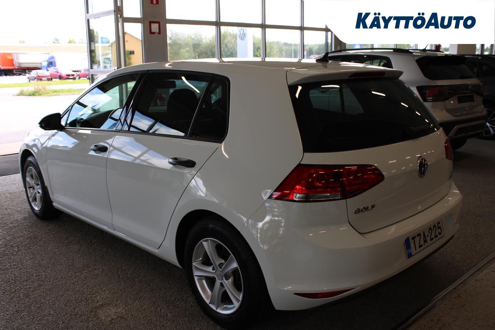 VOLKSWAGEN Golf 2013