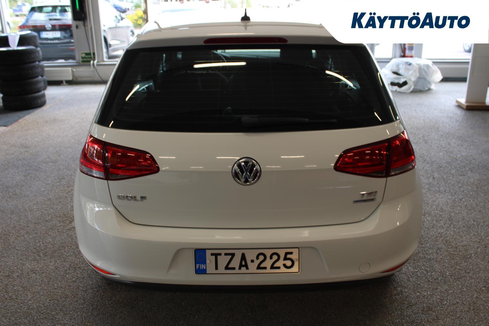 VOLKSWAGEN Golf 2013