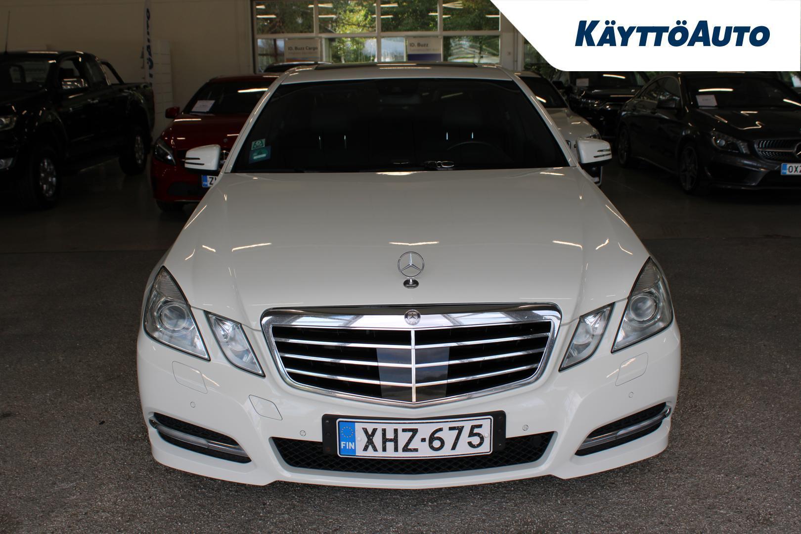 MERCEDES-BENZ E 2011