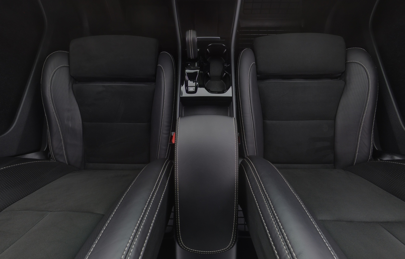 VOLVO XC40 2020
