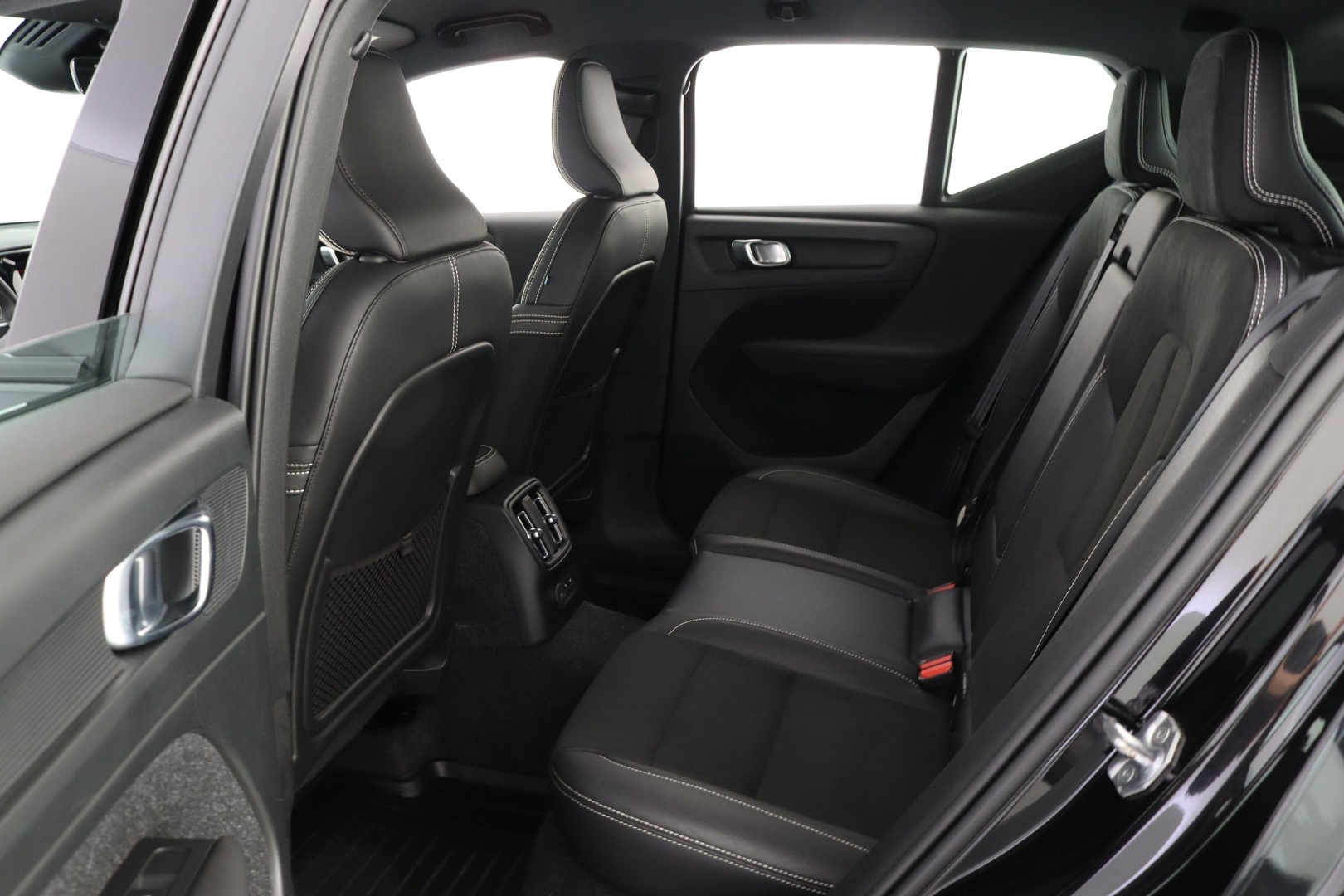 VOLVO XC40 2020