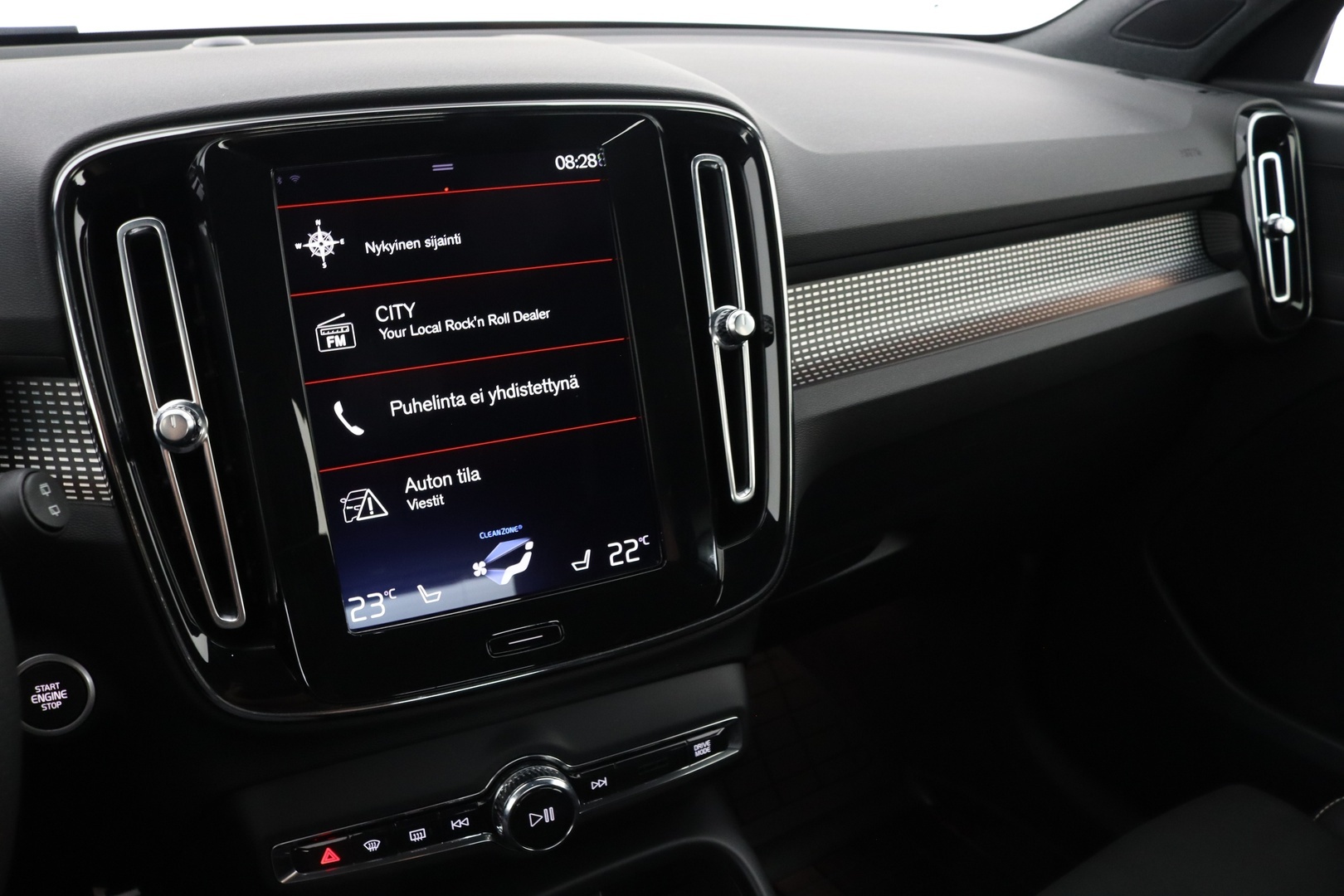 VOLVO XC40 2020