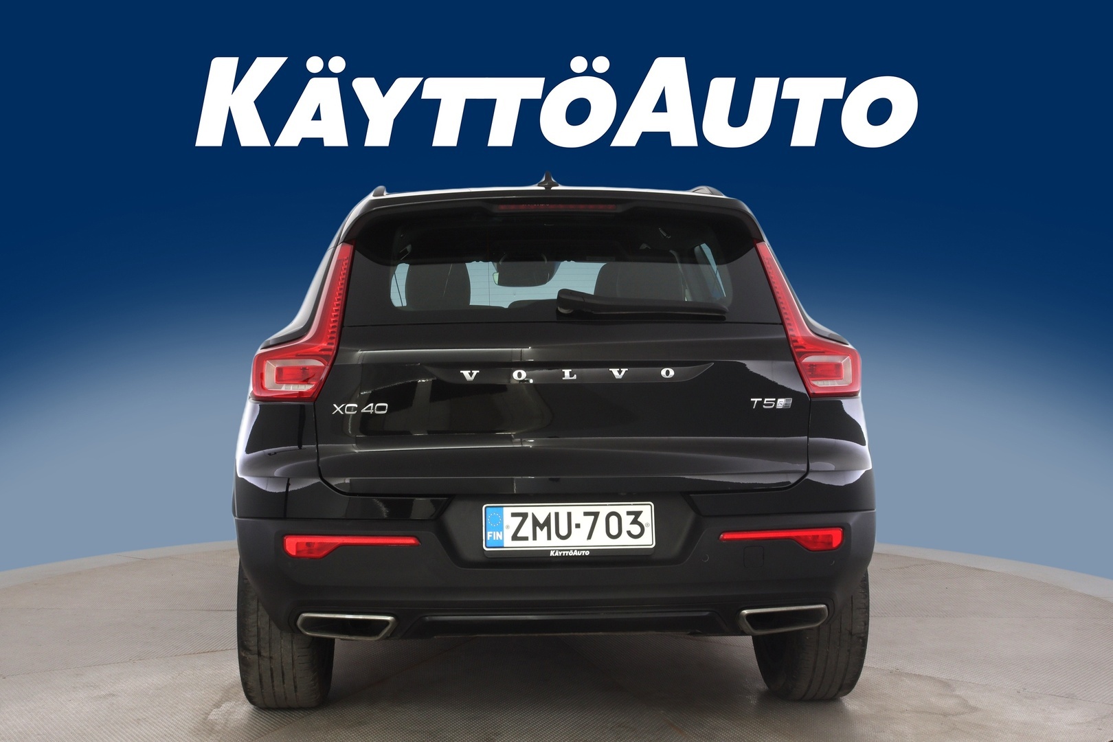 VOLVO XC40 2020