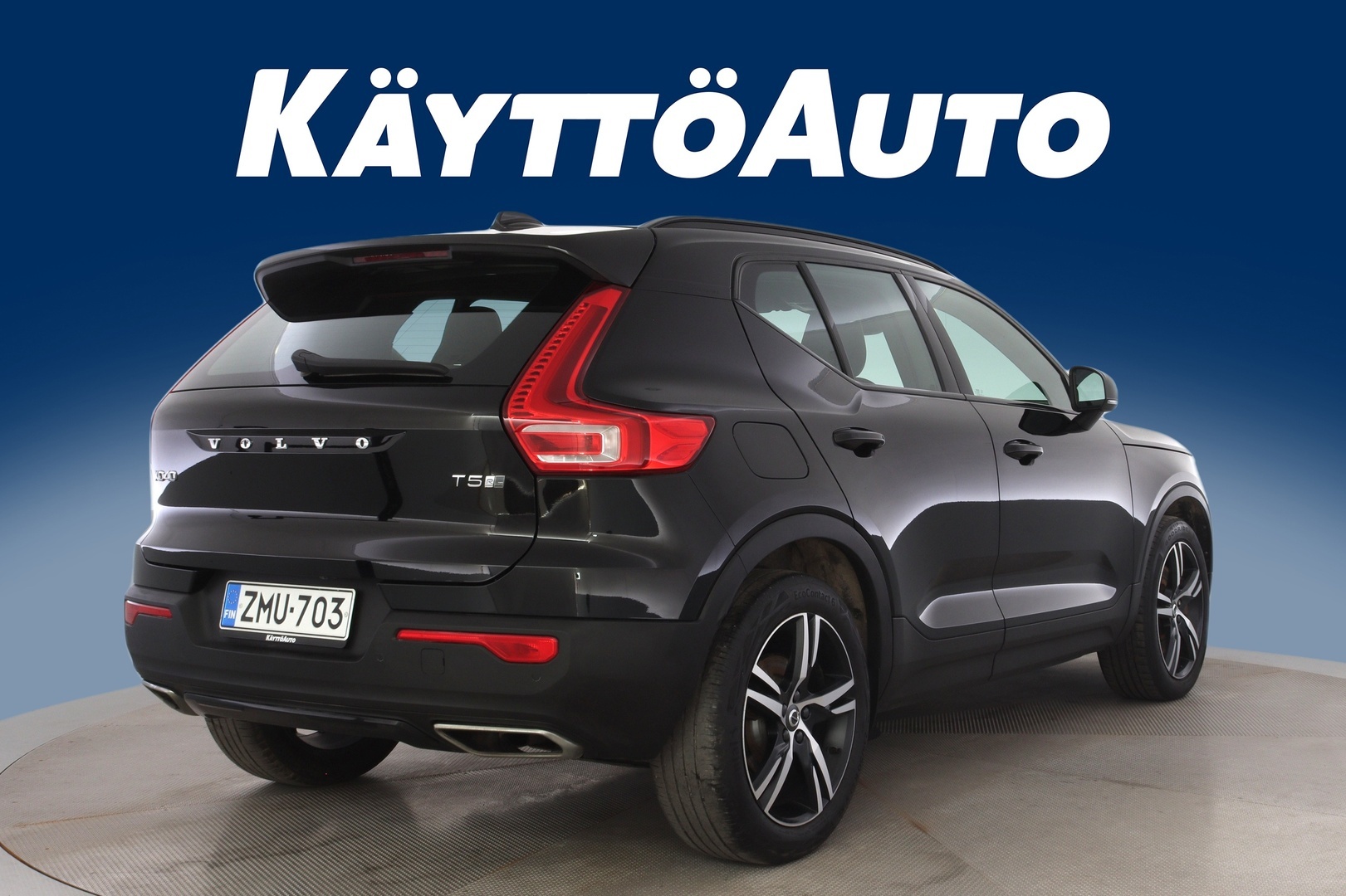VOLVO XC40 2020