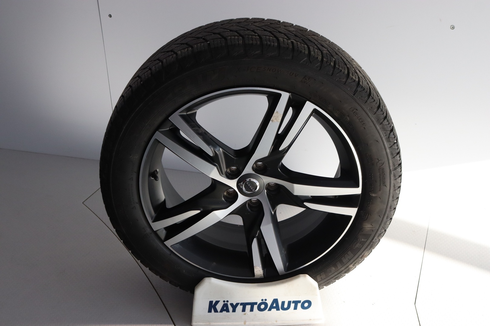 VOLVO XC40 2020