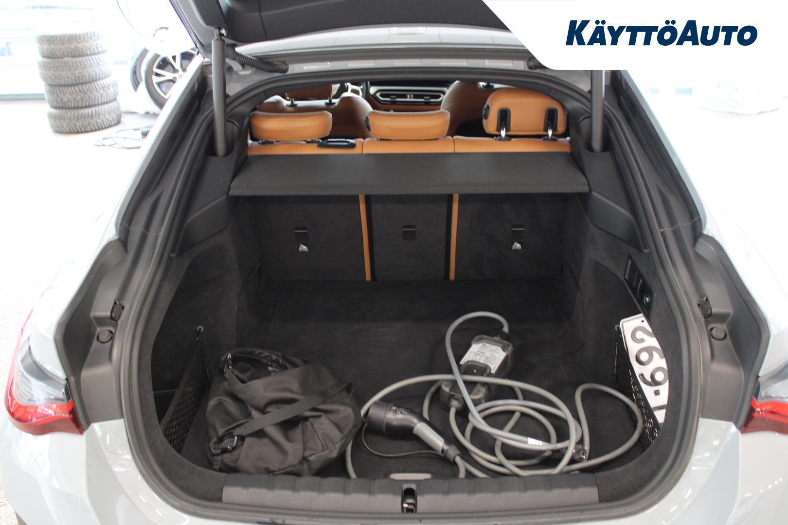BMW i4 2023