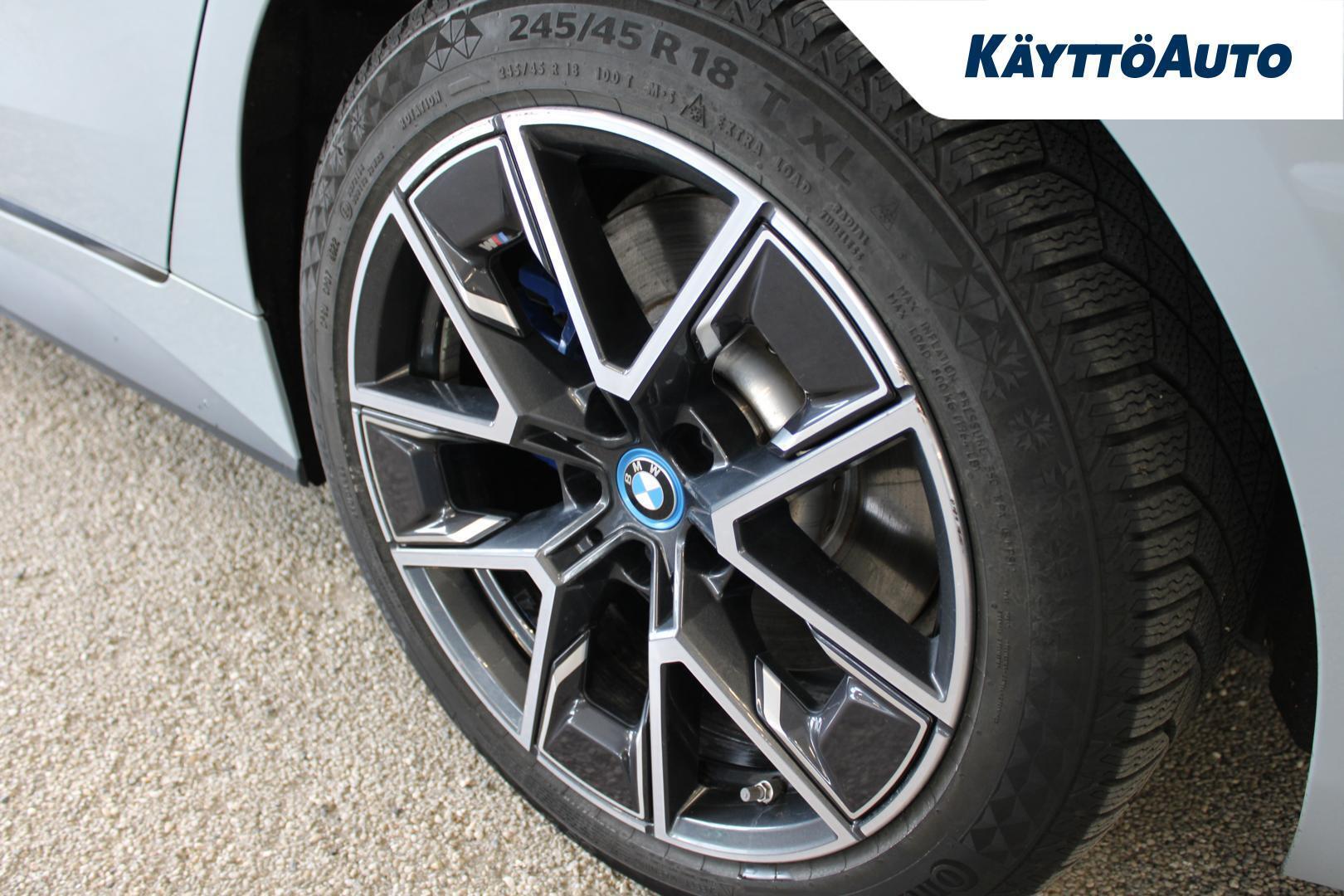 BMW i4 2023