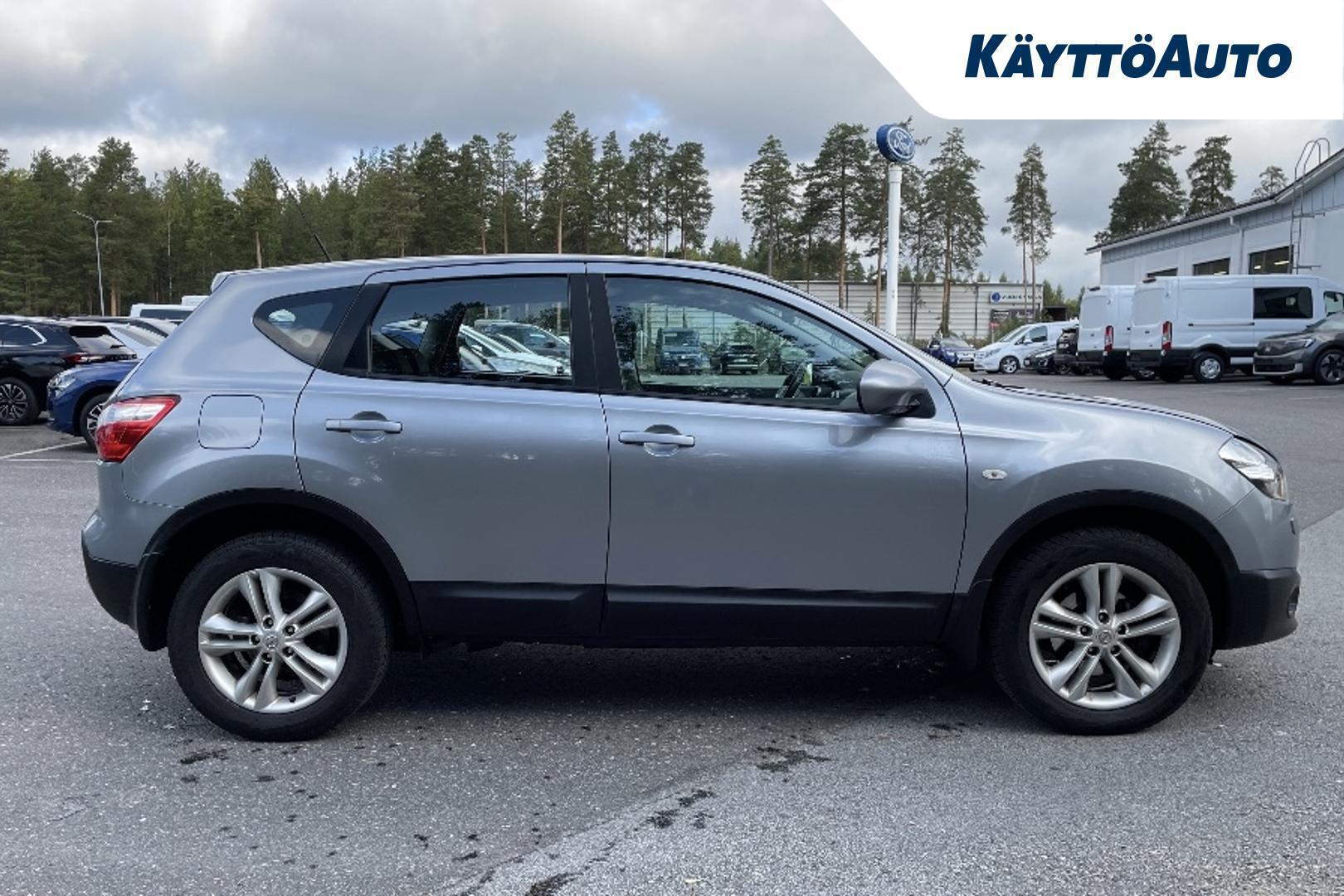 NISSAN Qashqai 2012