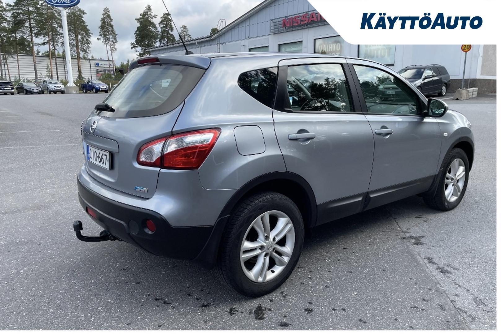 NISSAN Qashqai 2012