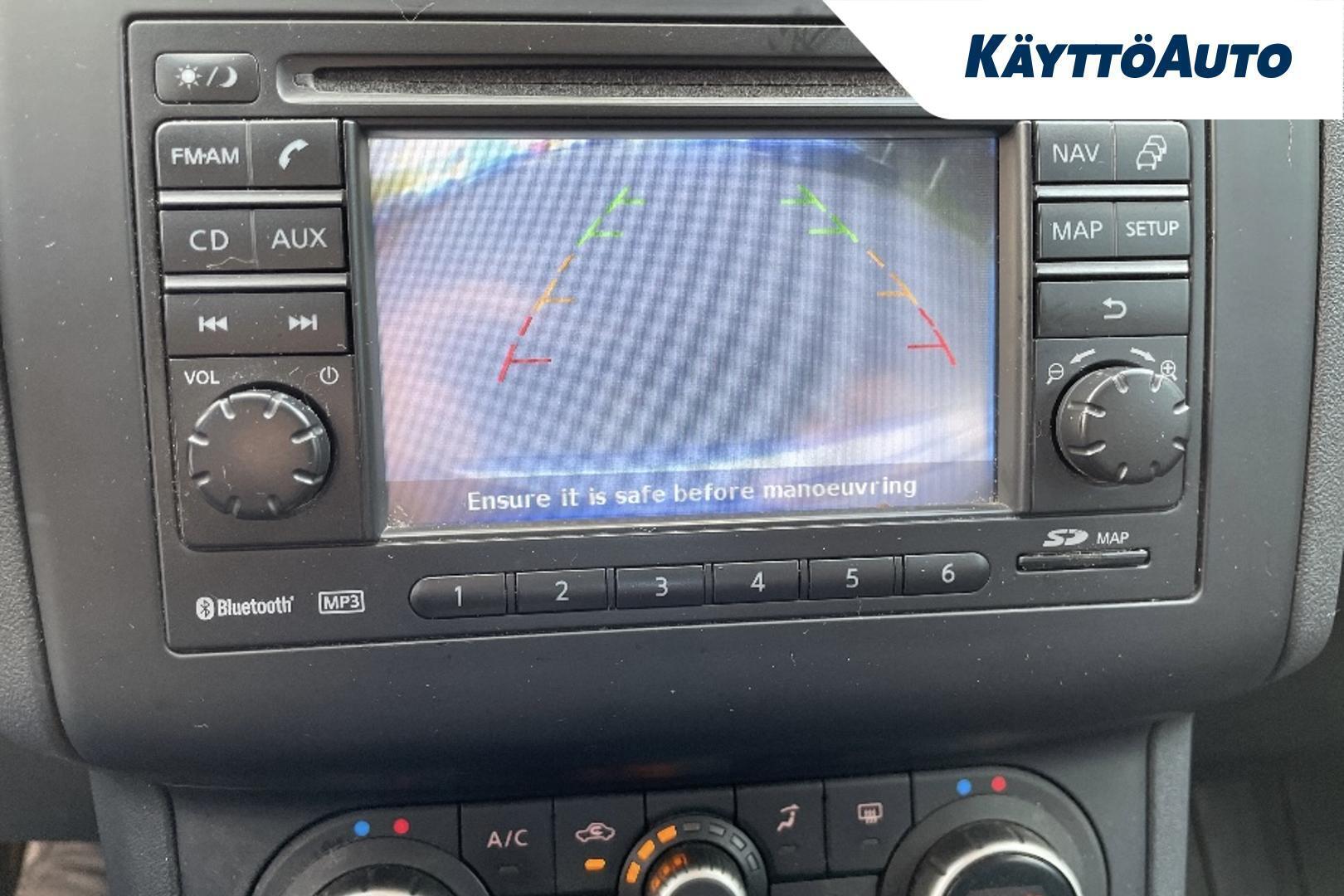 NISSAN Qashqai 2012