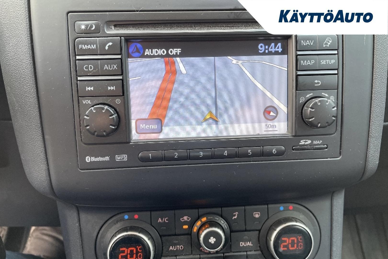 NISSAN Qashqai 2012