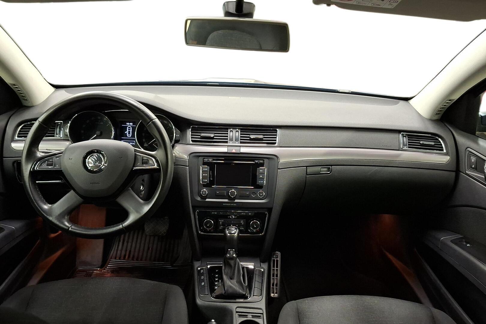 SKODA Superb 2015