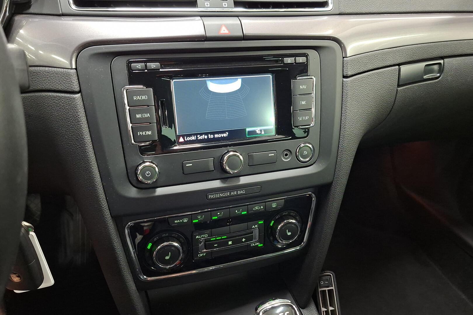 SKODA Superb 2015