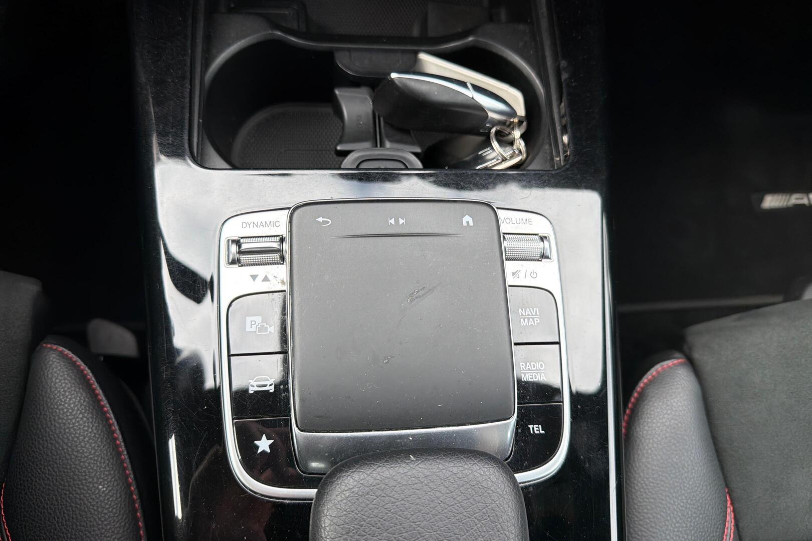 MERCEDES-BENZ CLA 2019