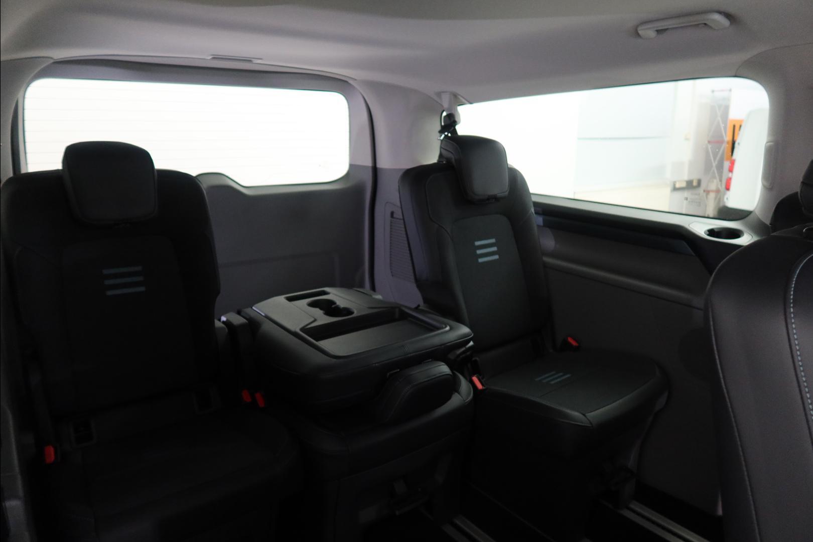 FORD Tourneo Custom 2025