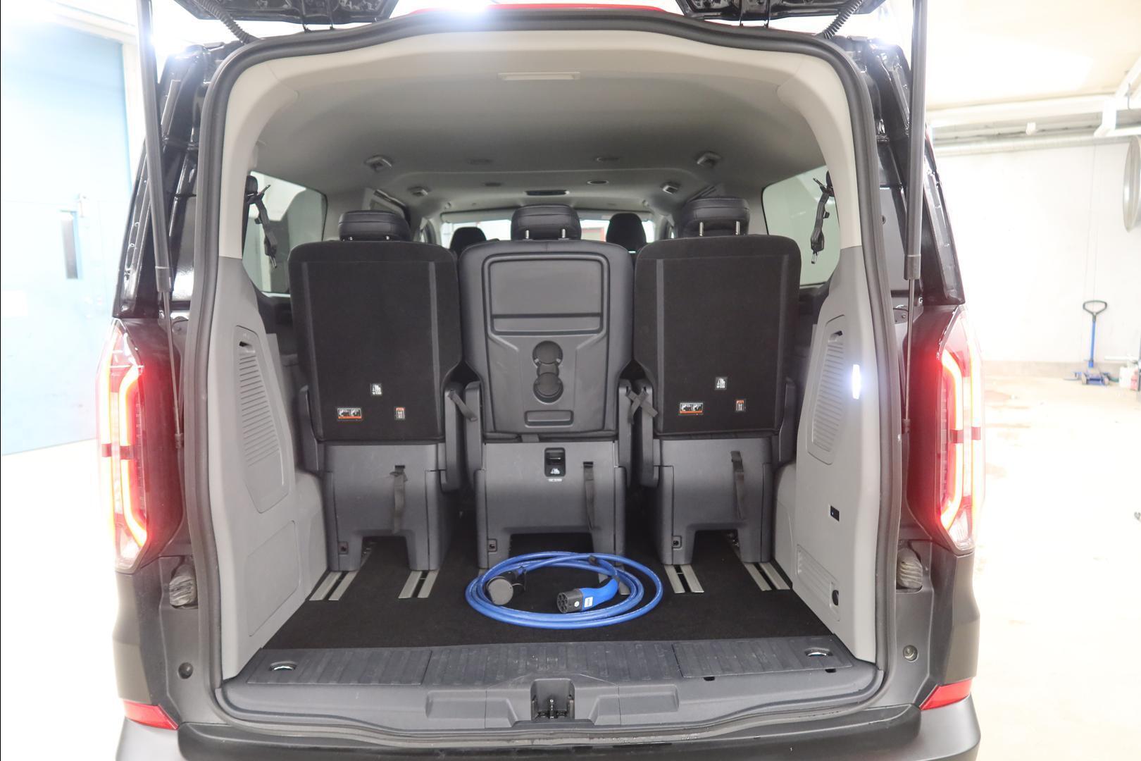 FORD Tourneo Custom 2025