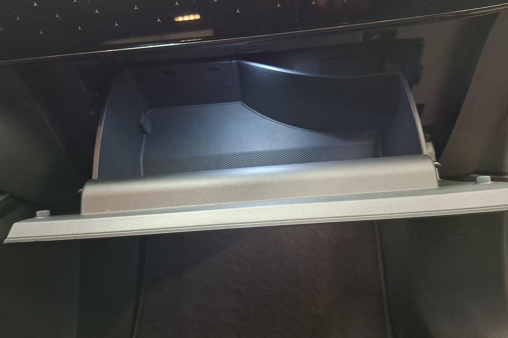 MERCEDES-BENZ CLA 2025