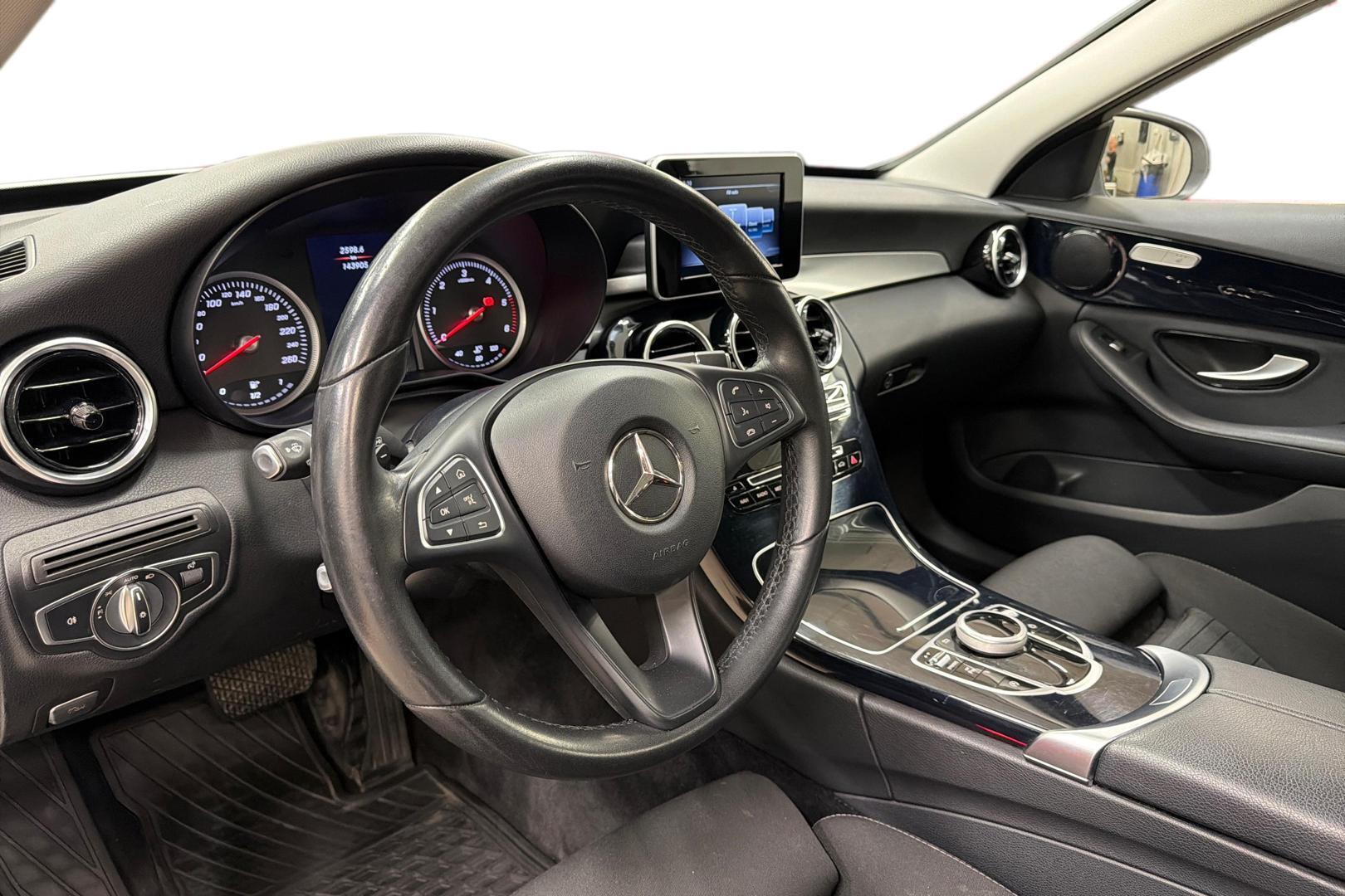 MERCEDES-BENZ C 10