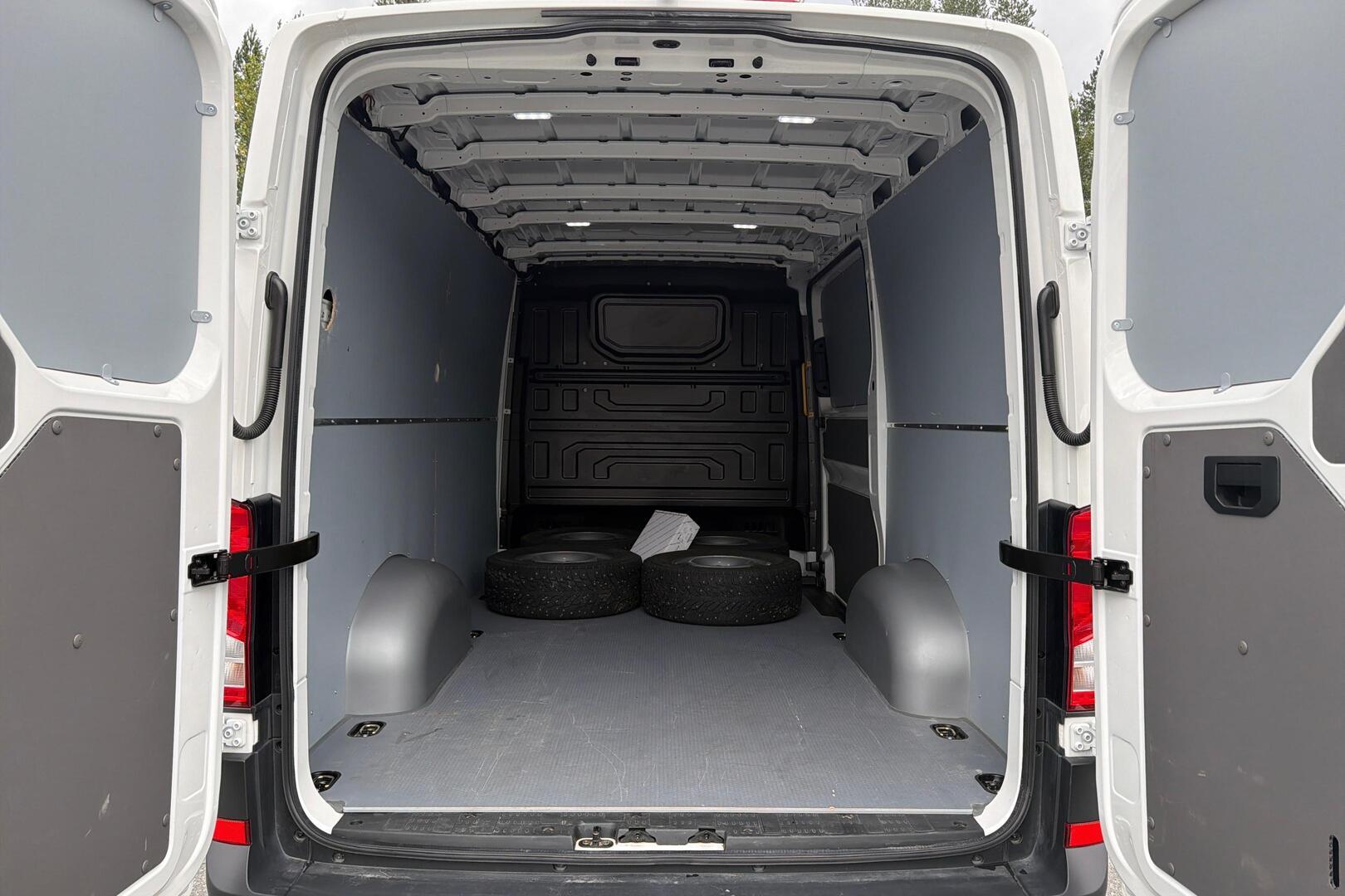 VOLKSWAGEN Crafter 14
