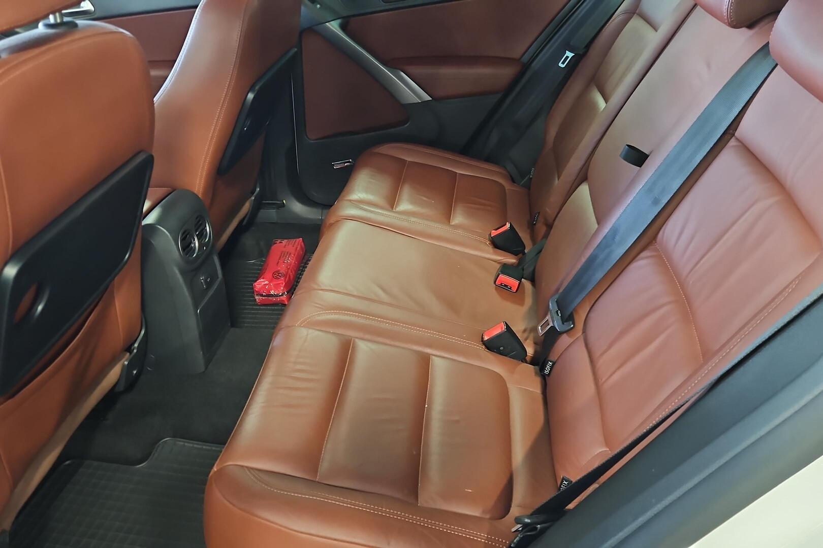 VOLKSWAGEN Tiguan 2009
