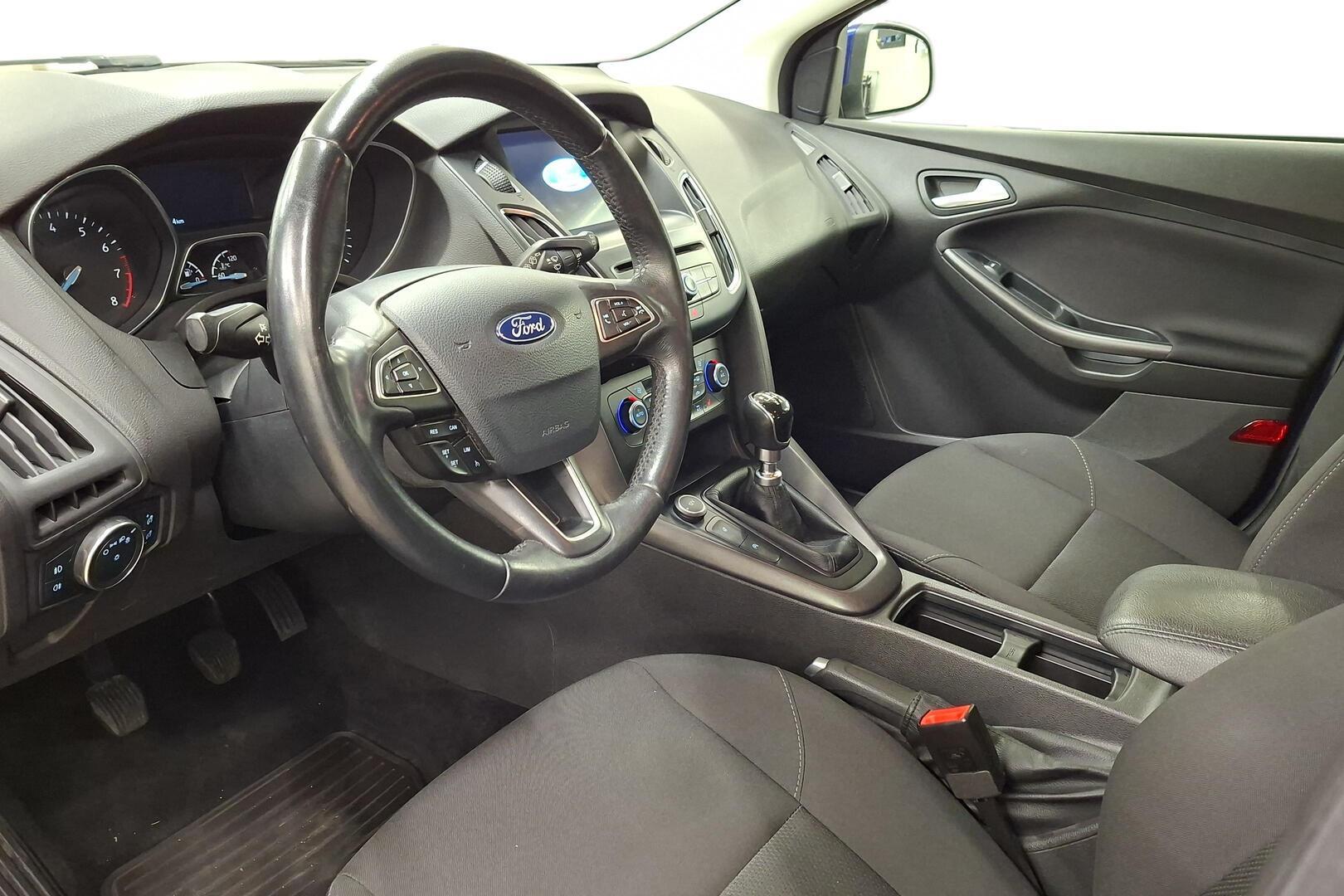 FORD Focus 10
