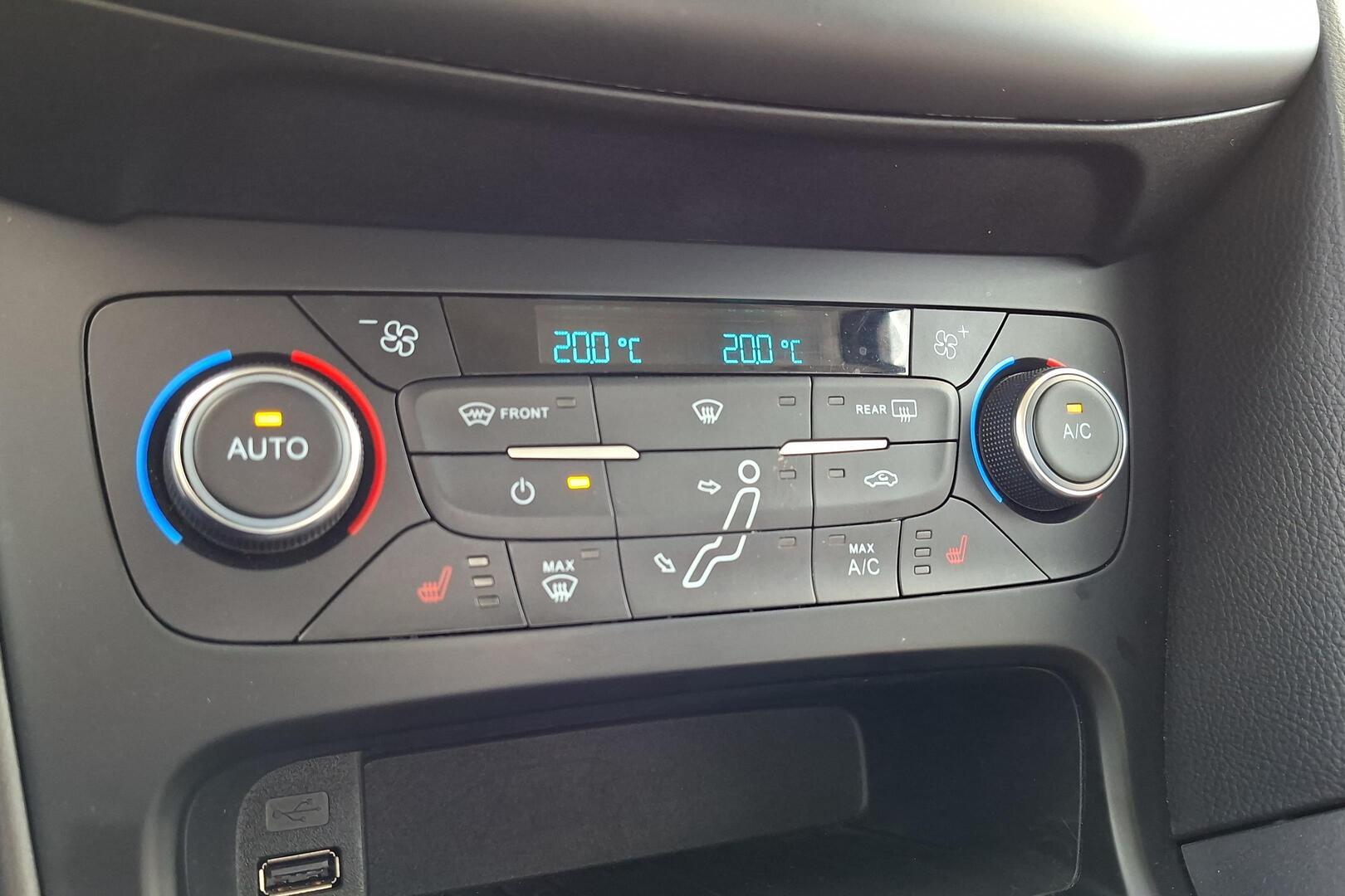 FORD Focus 19