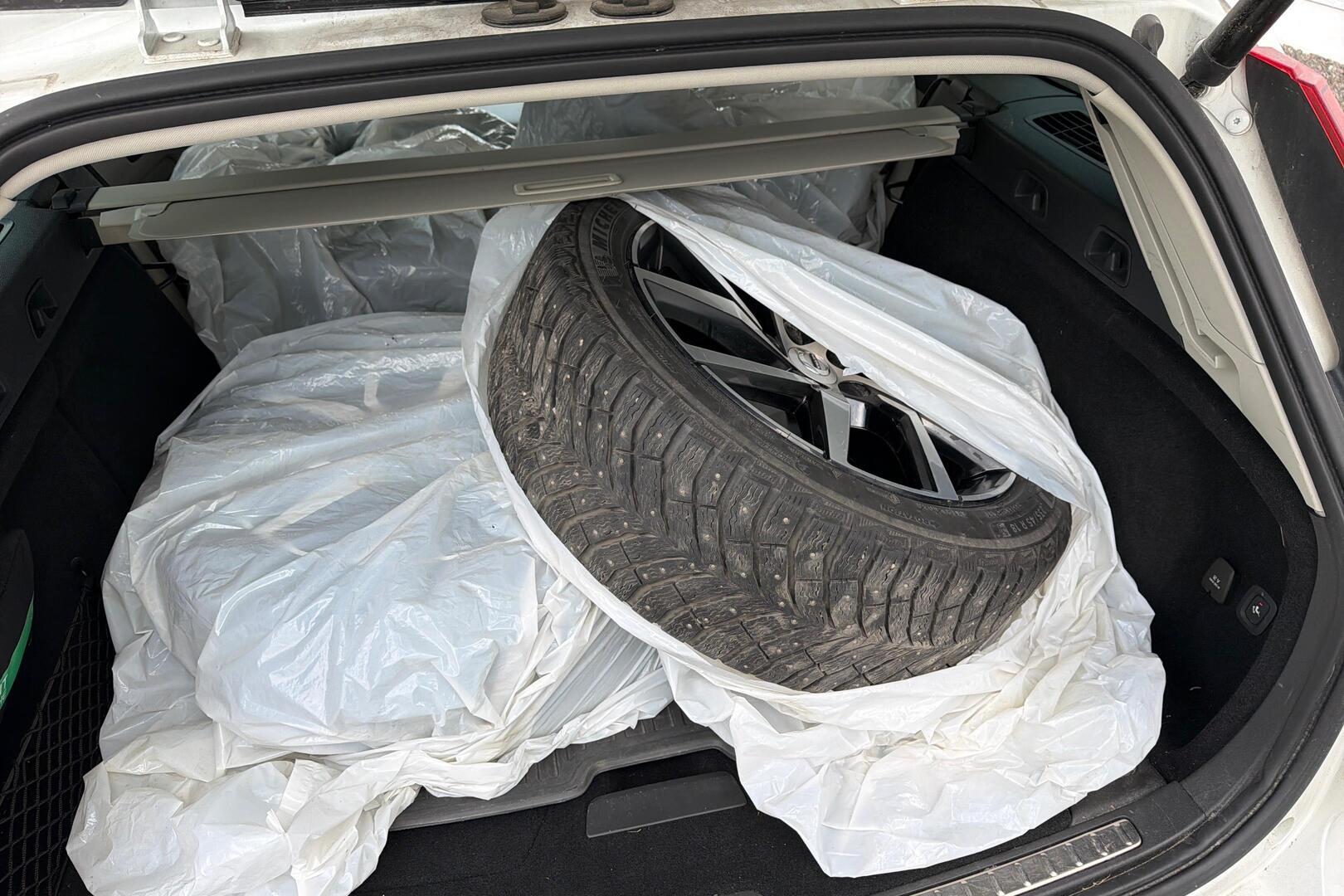VOLVO V60 2022