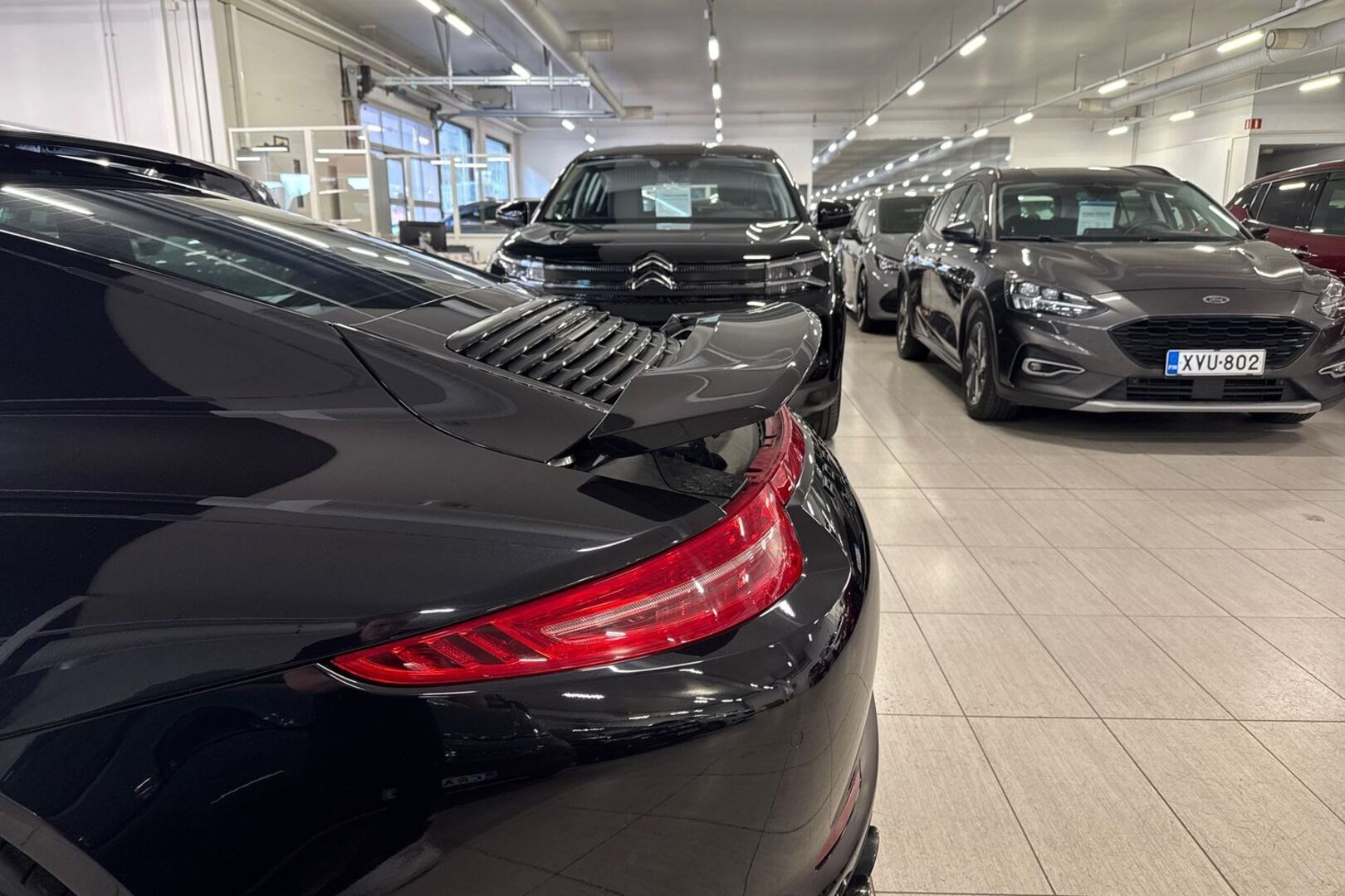 PORSCHE 911 2016