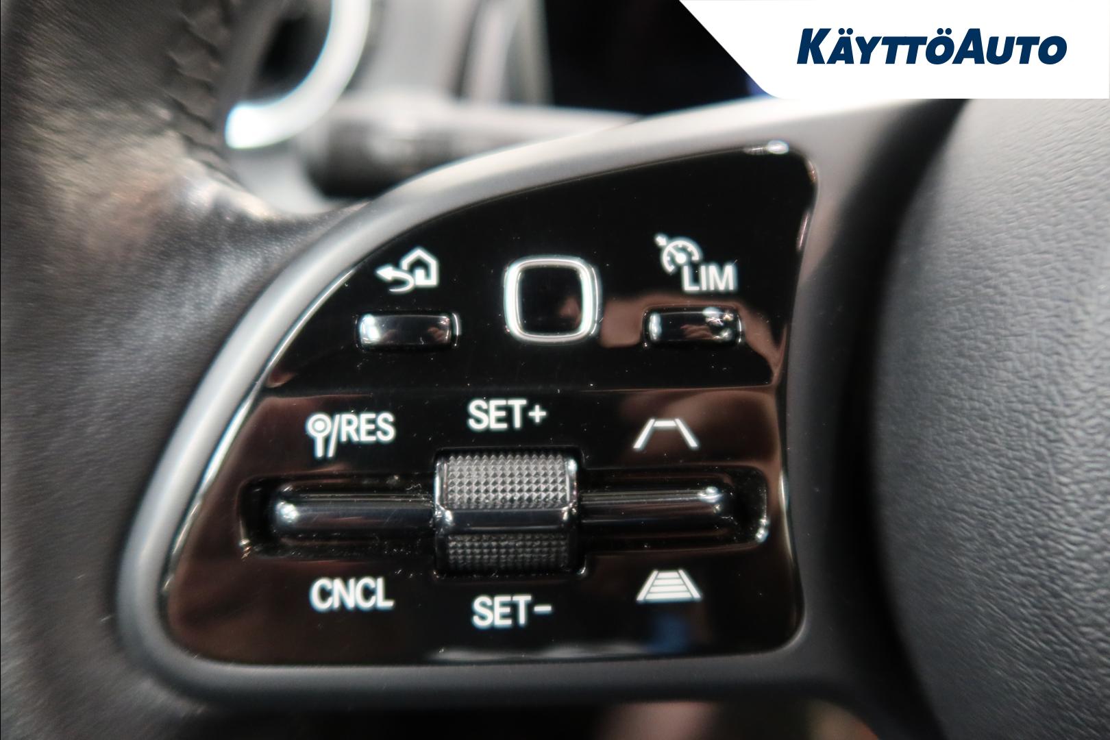 MERCEDES-BENZ GLB 2021