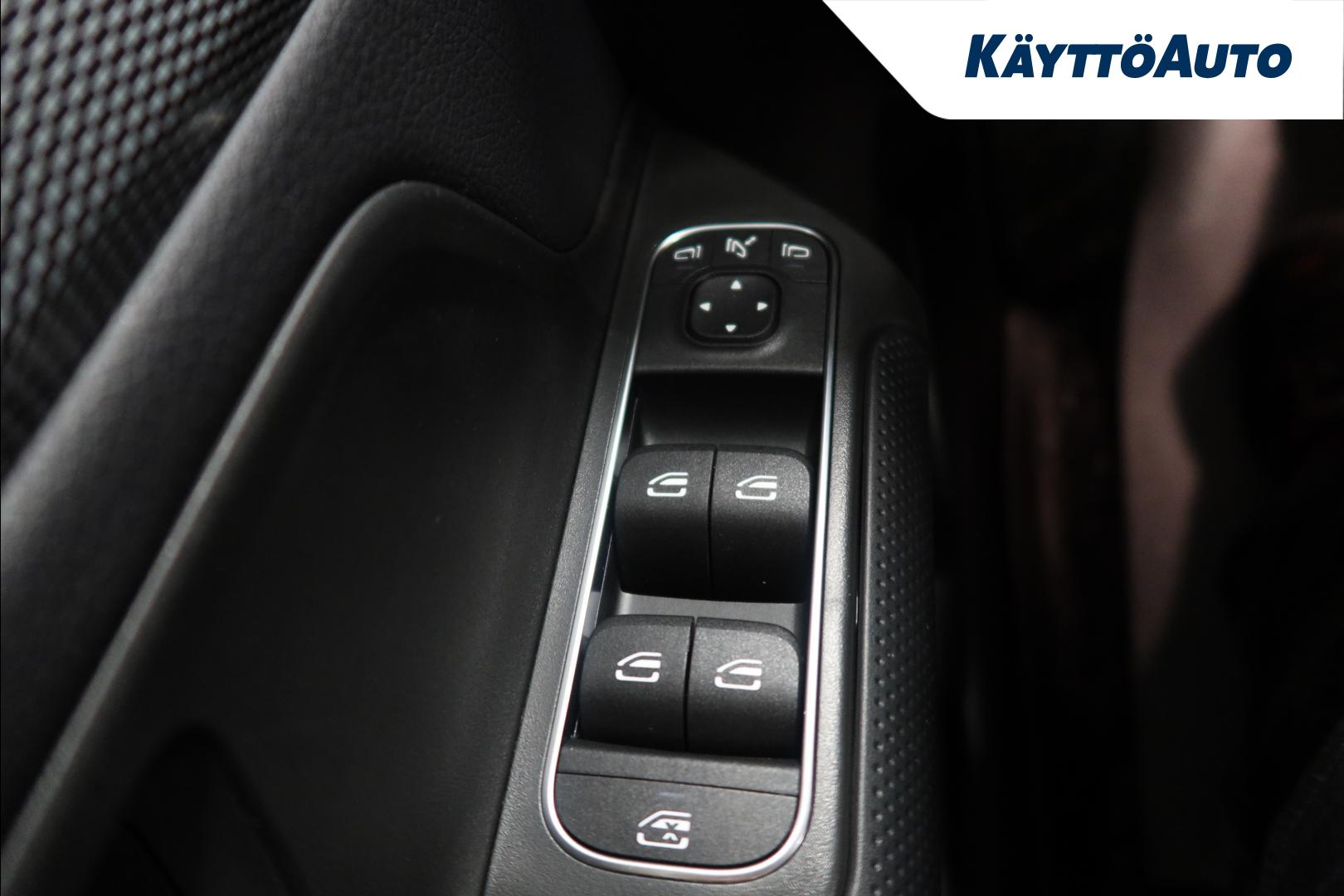 MERCEDES-BENZ GLB 2021