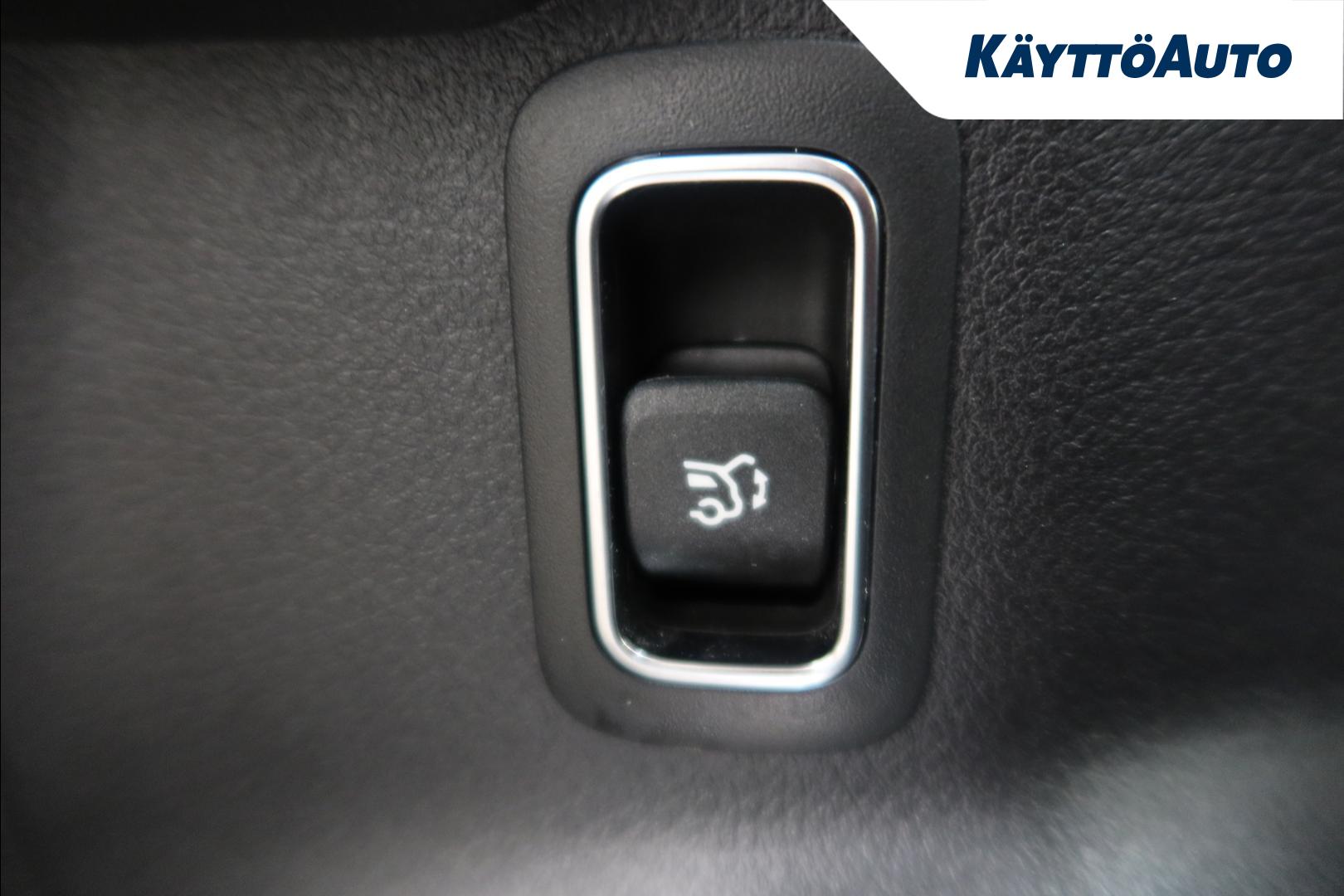 MERCEDES-BENZ GLB 2021