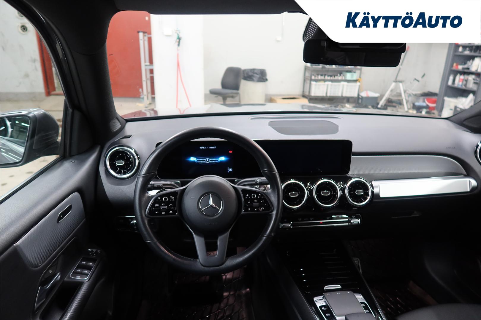 MERCEDES-BENZ GLB 2021