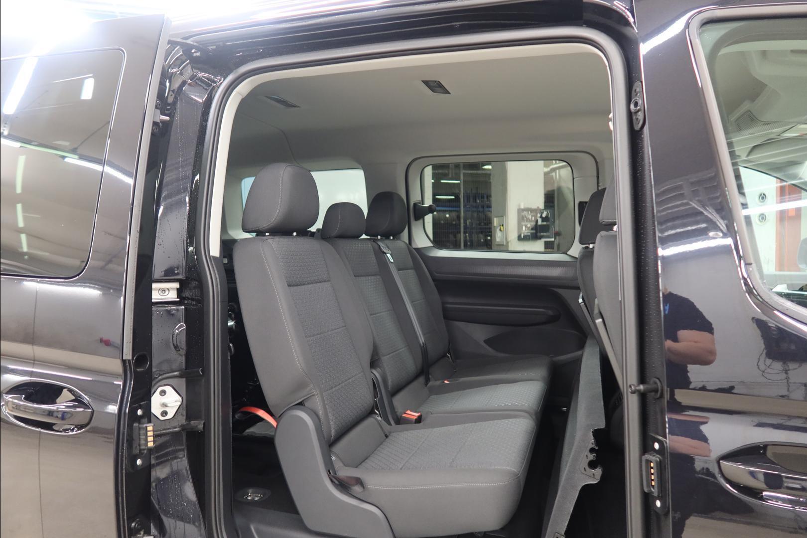 FORD Grand Tourneo Connect 2026