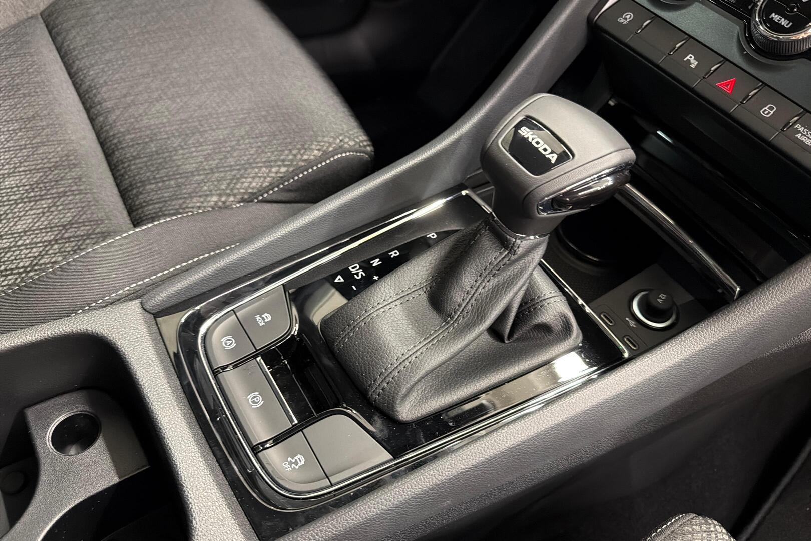 SKODA Karoq 2027