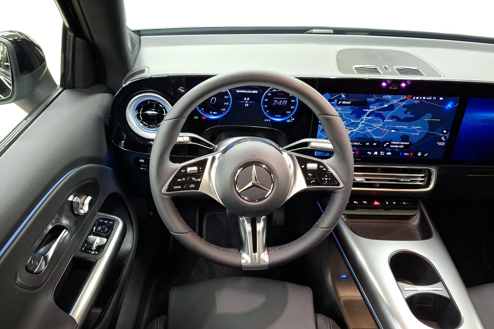 MERCEDES-BENZ GLB 2026