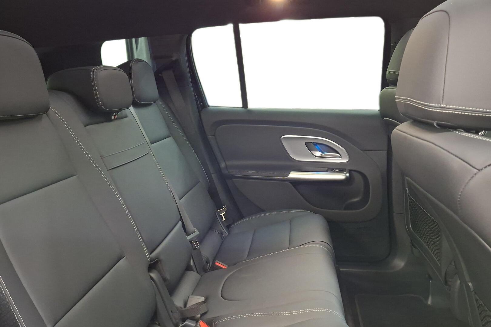 MERCEDES-BENZ GLB 2026