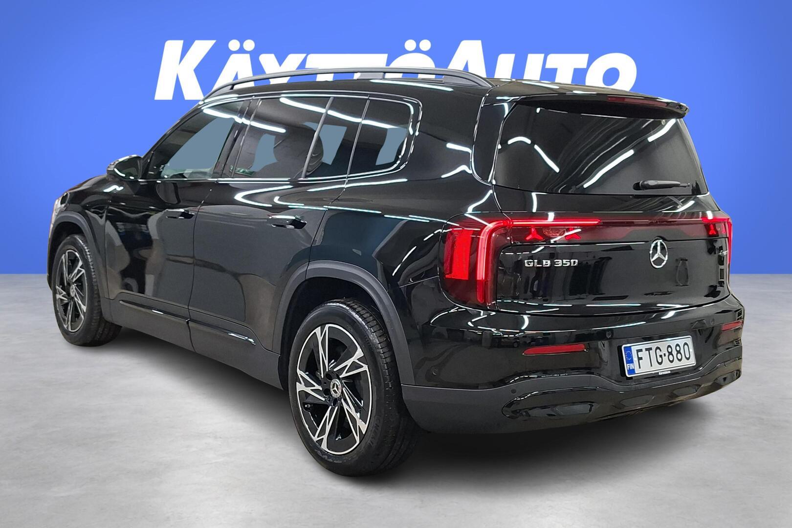 MERCEDES-BENZ GLB 2026