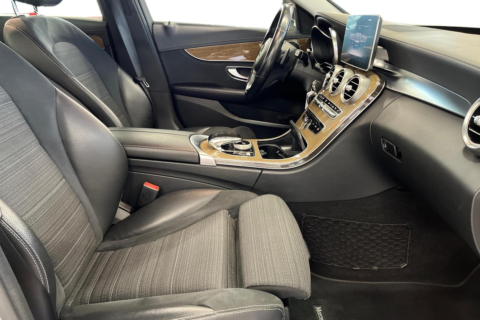 MERCEDES-BENZ C 2015