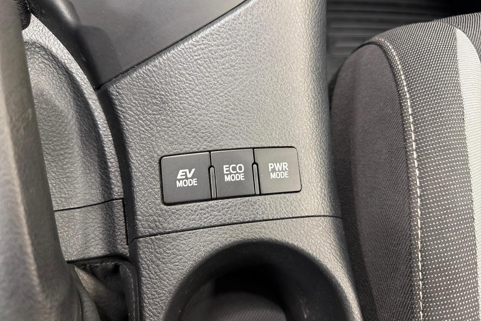 TOYOTA Auris 21