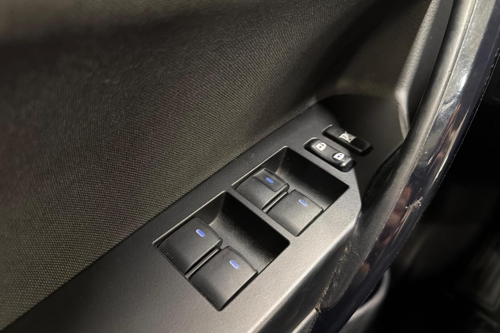 TOYOTA Auris 22