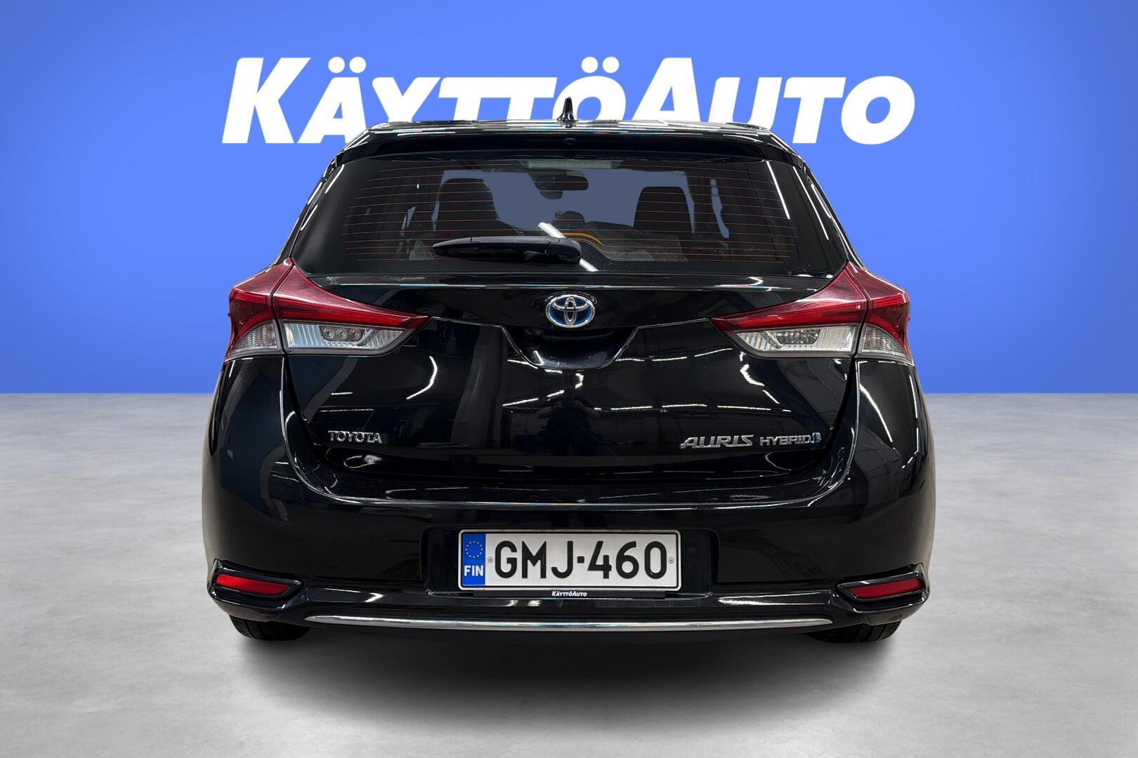TOYOTA Auris 4