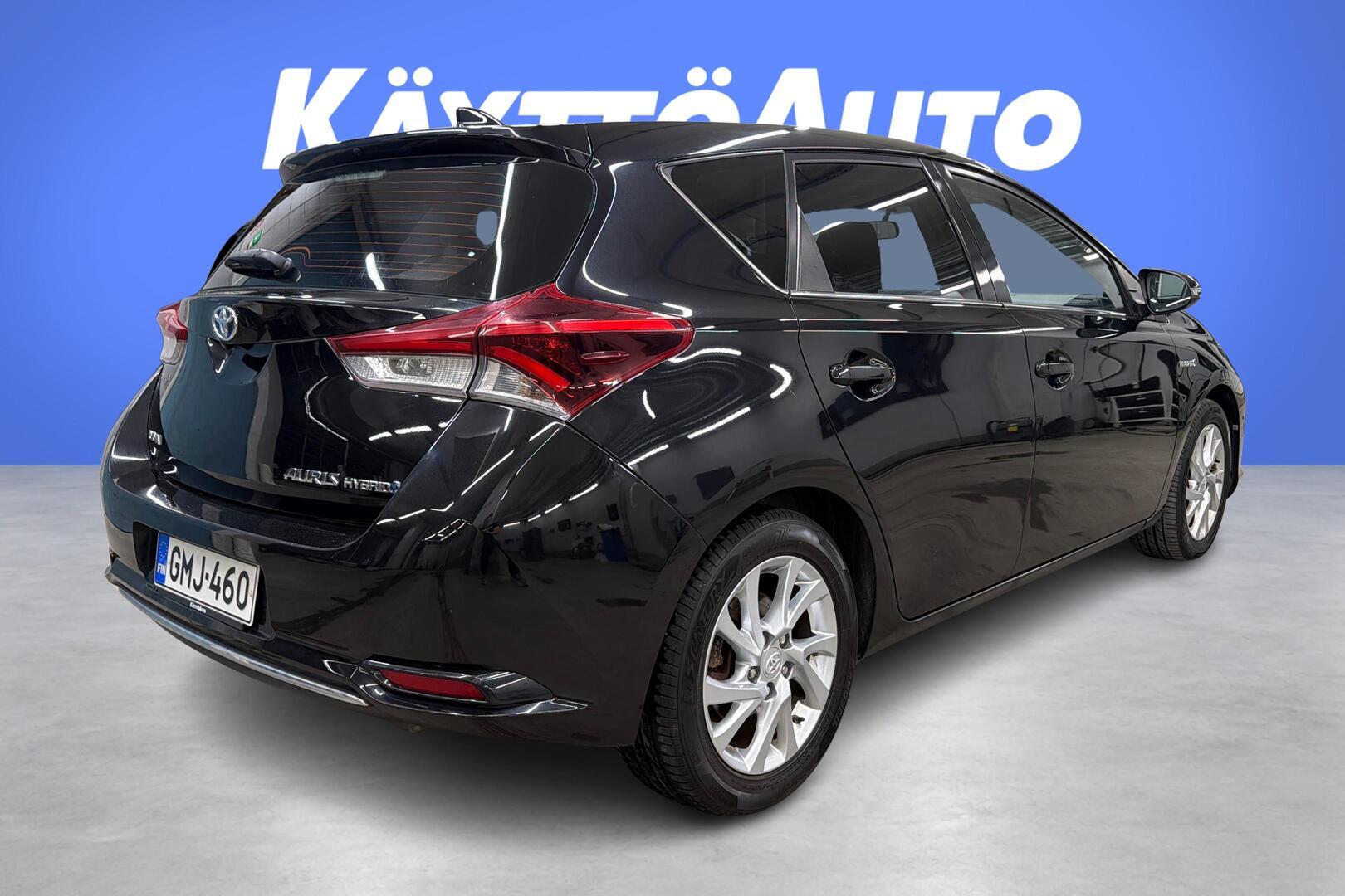 TOYOTA Auris 5