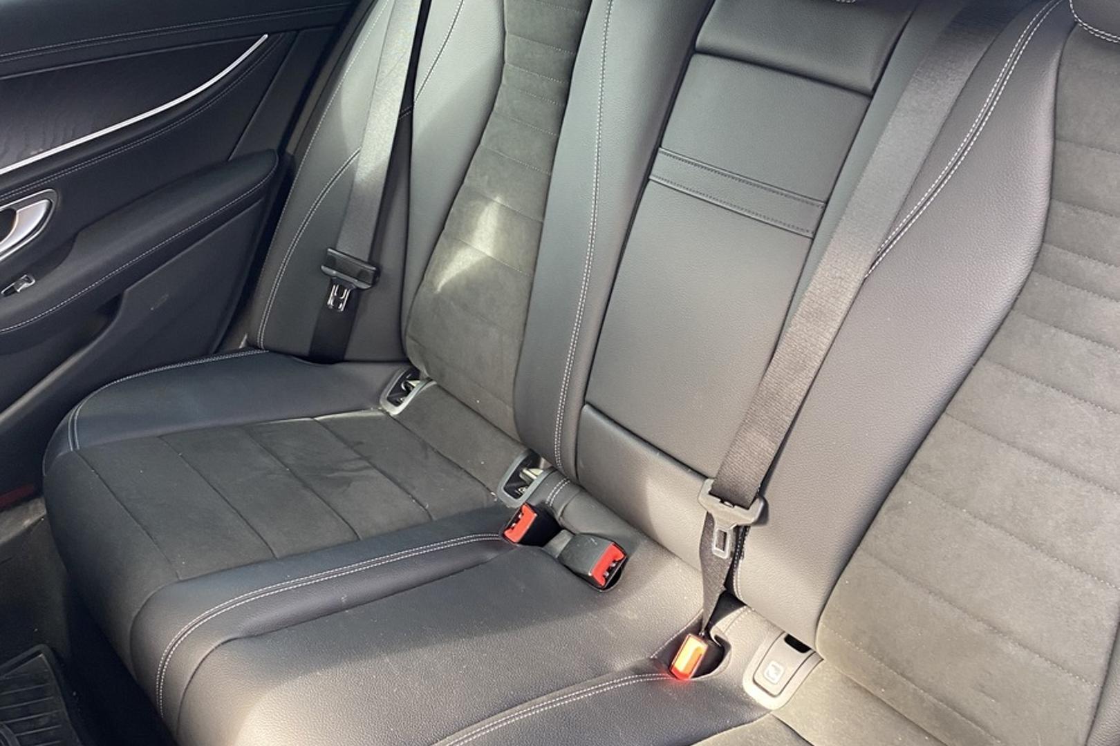 MERCEDES-BENZ E 2023