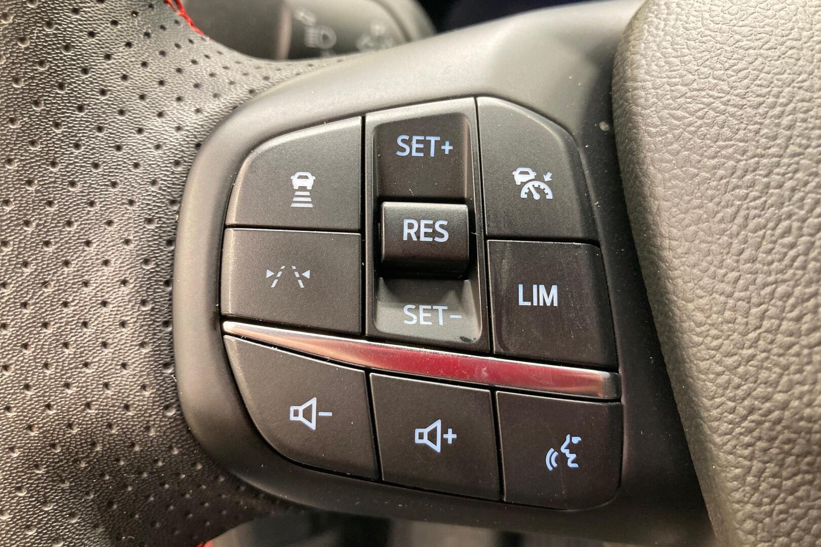 FORD Kuga 2024