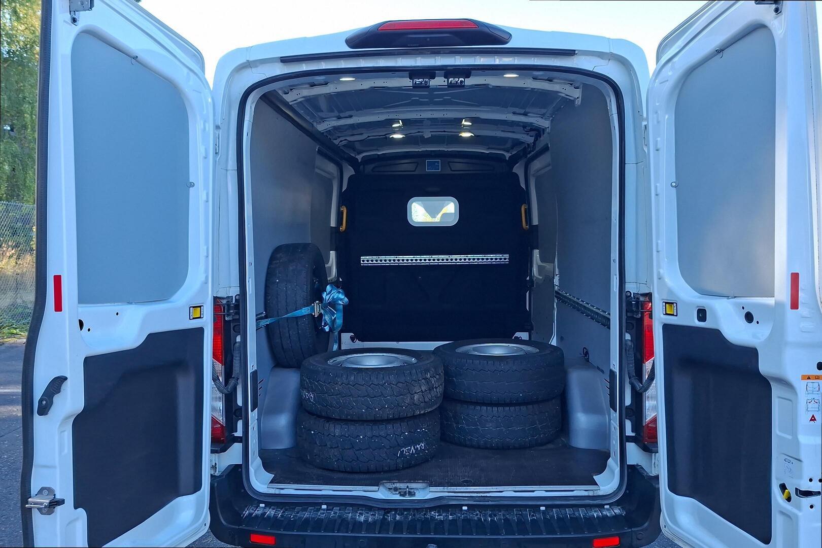 FORD Transit 2025