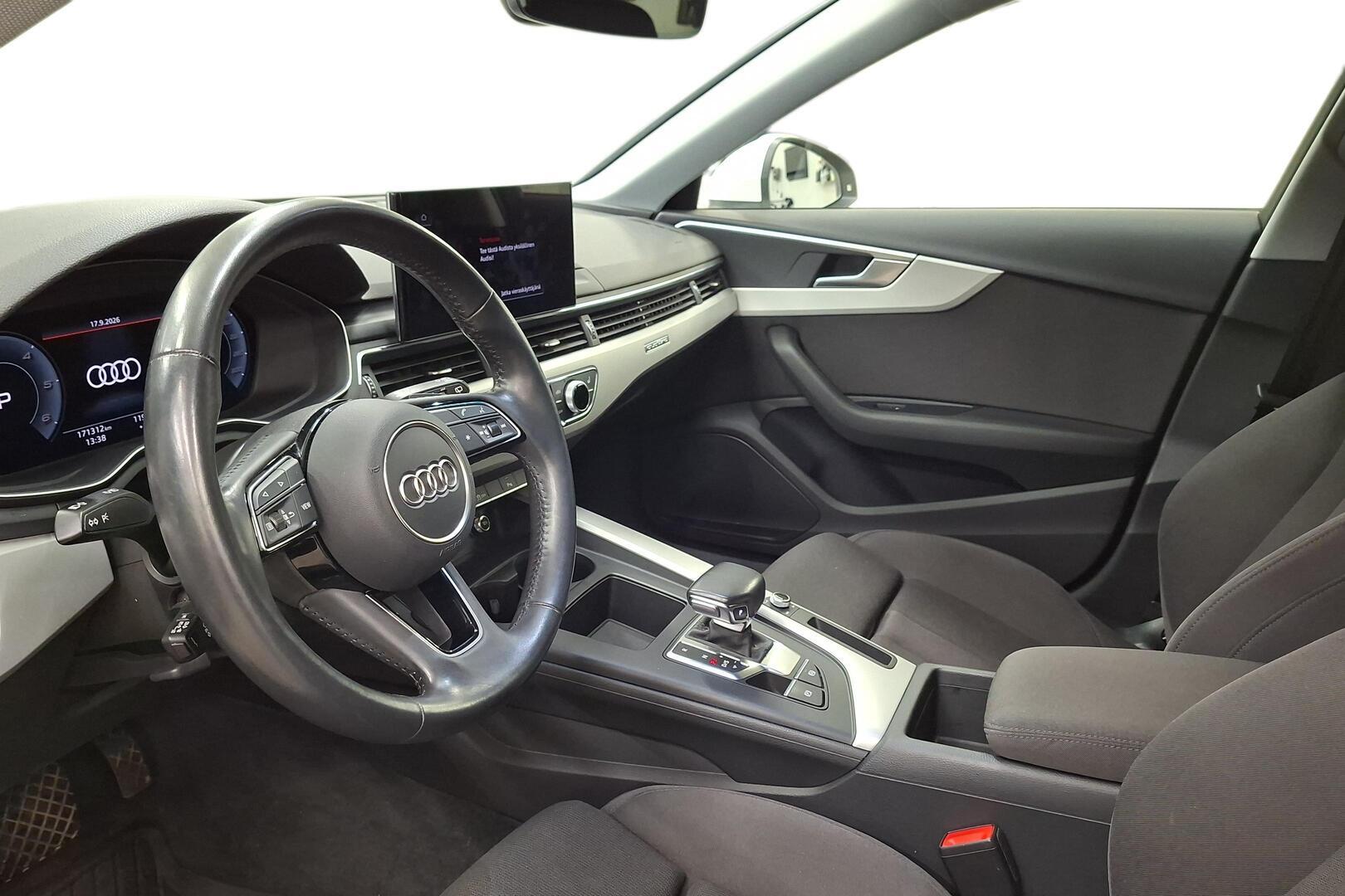 AUDI A4 10