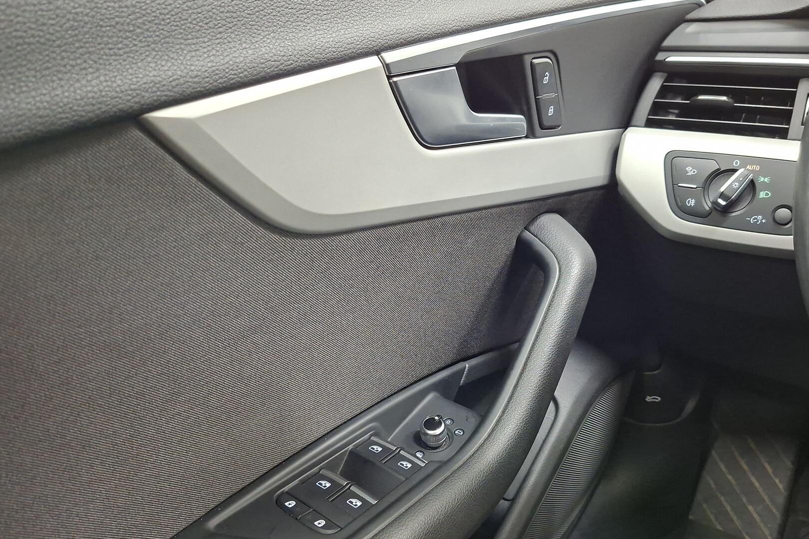 AUDI A4 22