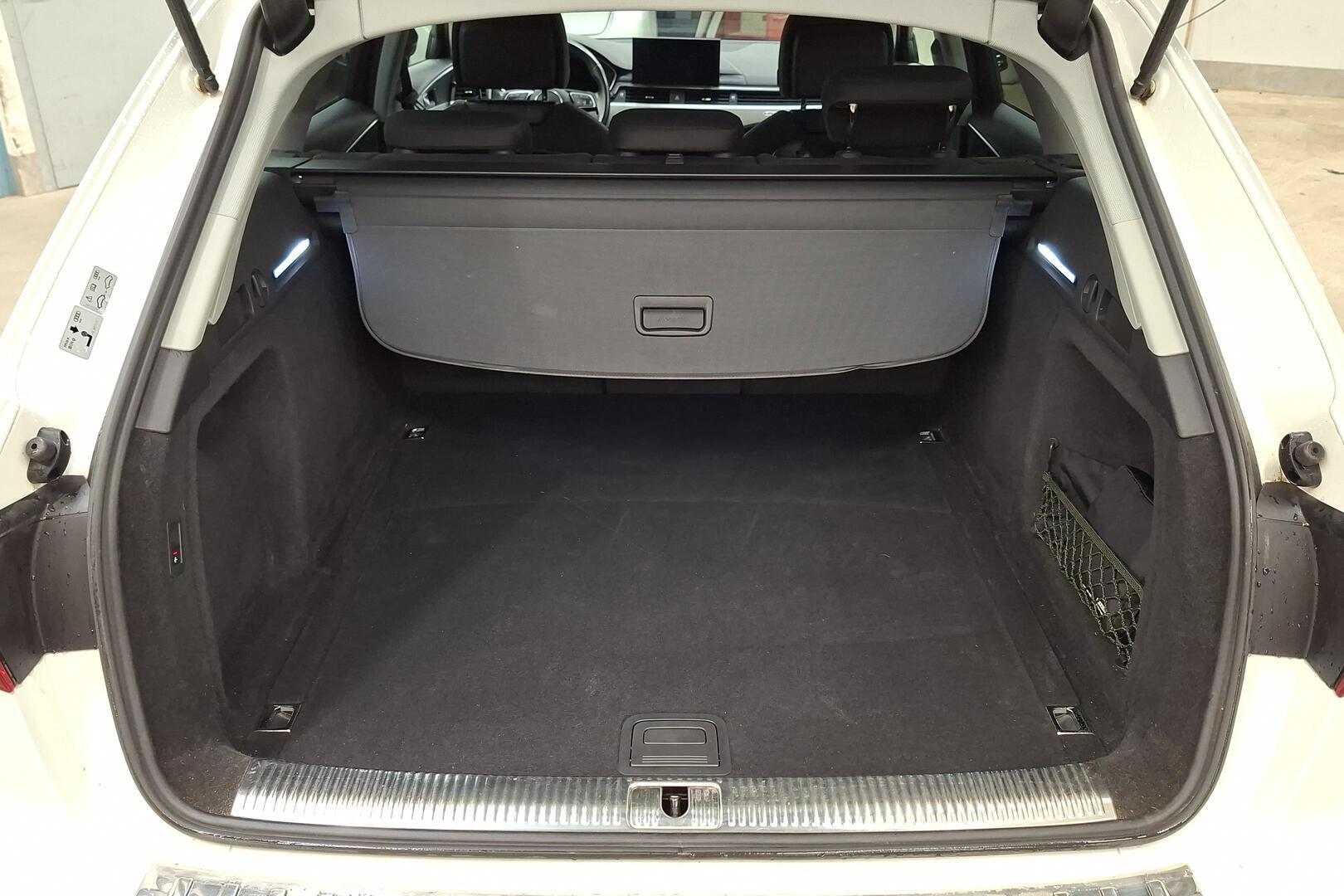 AUDI A4 30