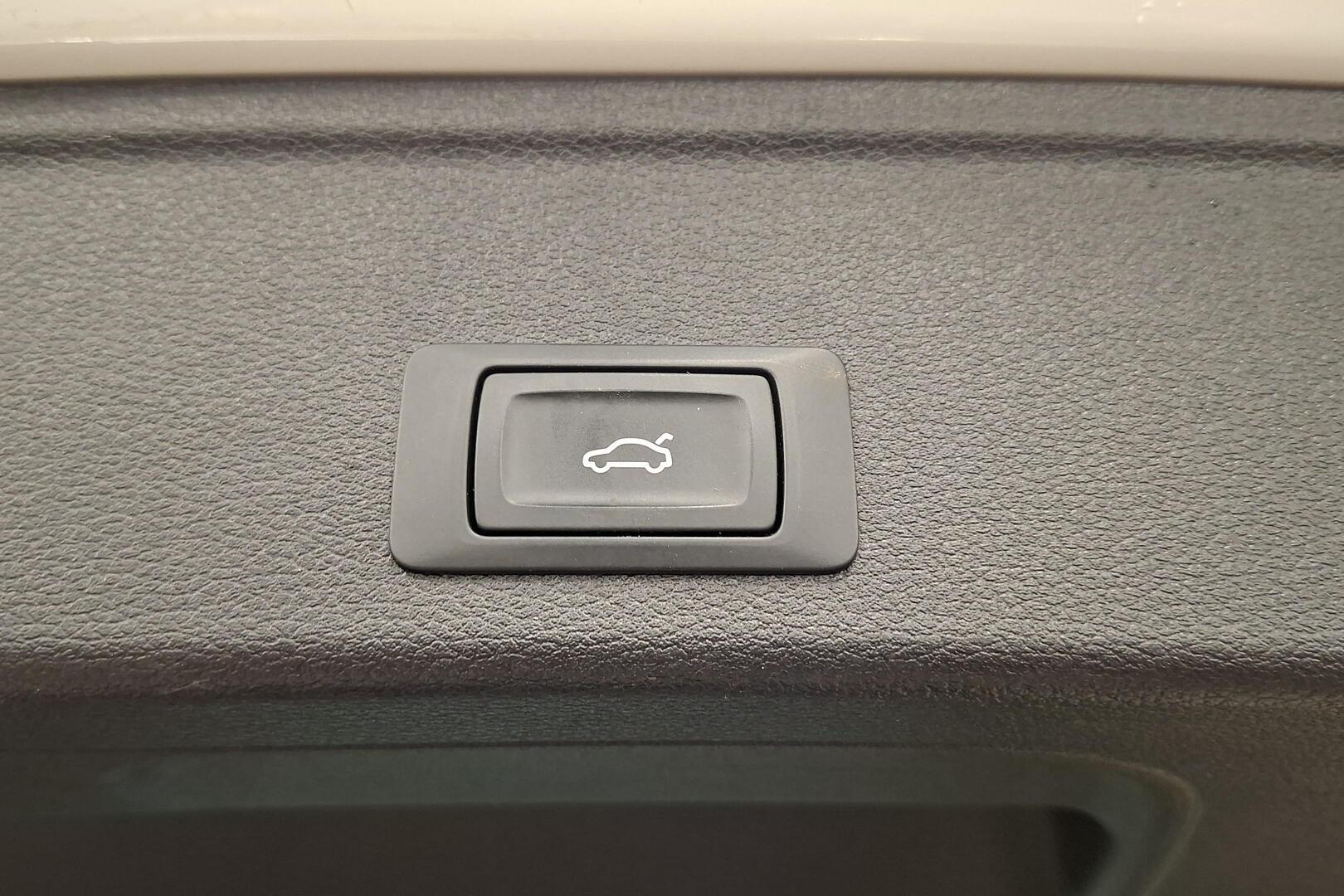 AUDI A4 31
